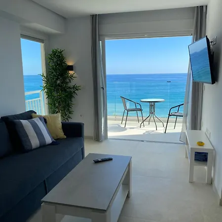 Playa Malagueta Vistas Frontal Al Mar Con Dos Apartment